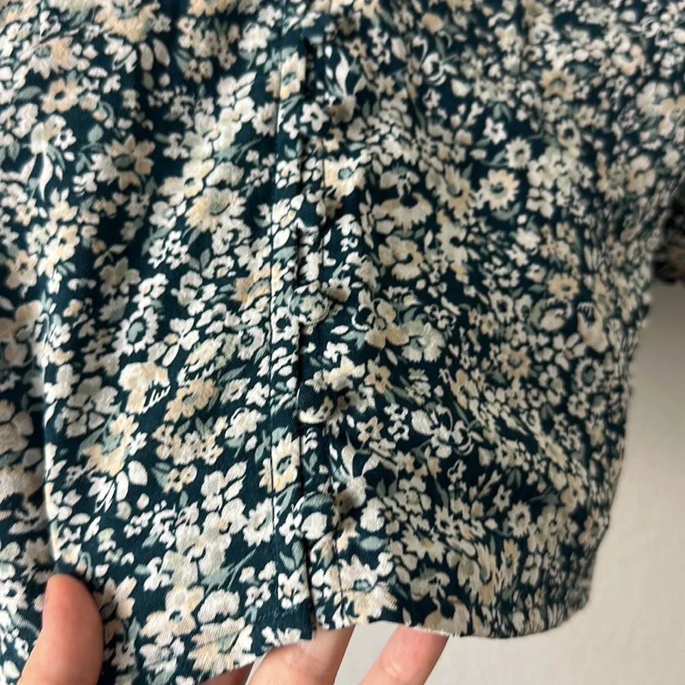 Abercrombie & Fitch Puff Sleeve Floral Top